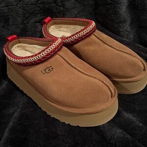 UGG Womens Tan slippers/ loafers with Red Accent
